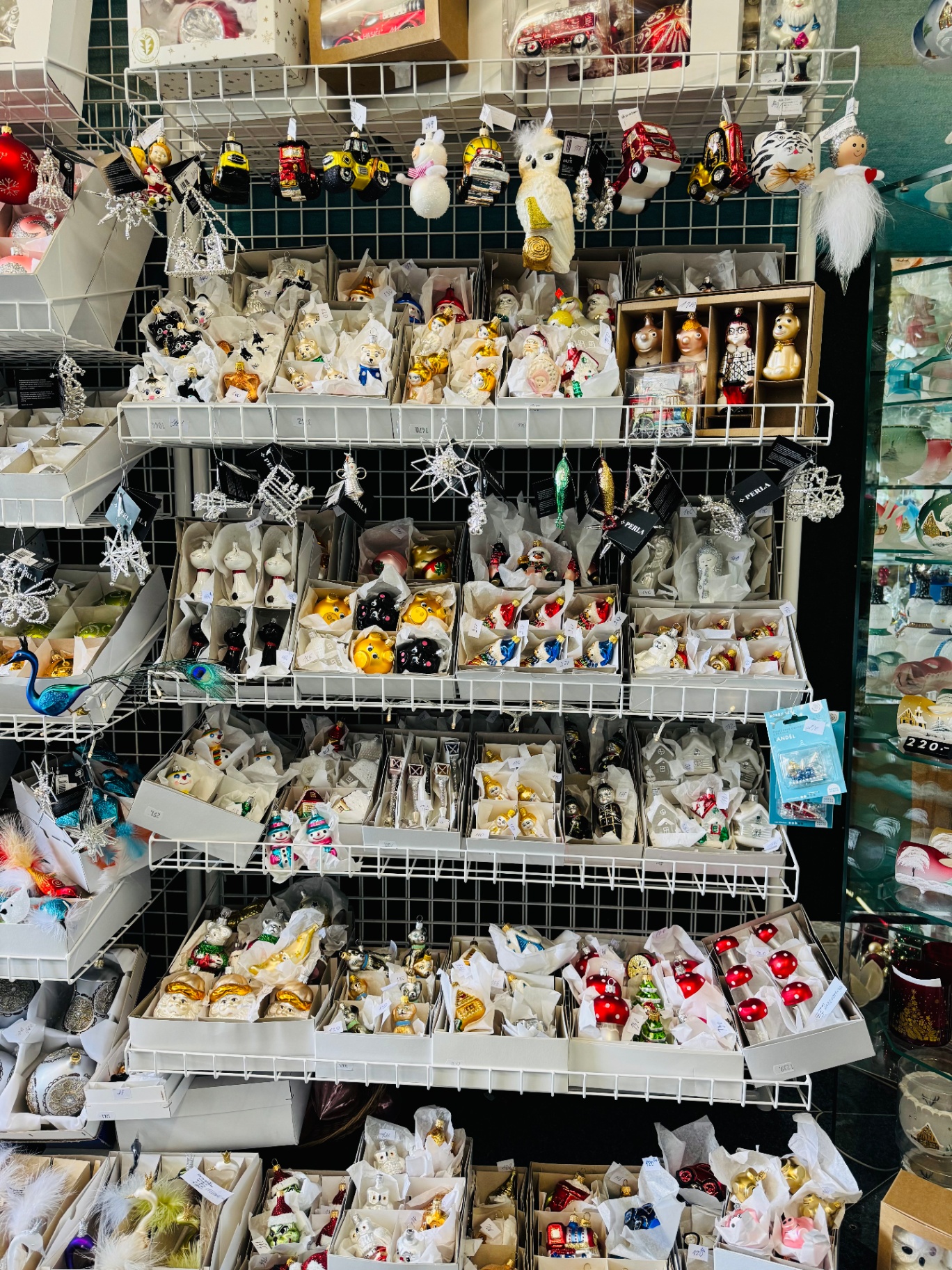 Bohemian Glass shop 5